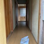 使わない勝手口がある廊下にトイレを増設！①施工前